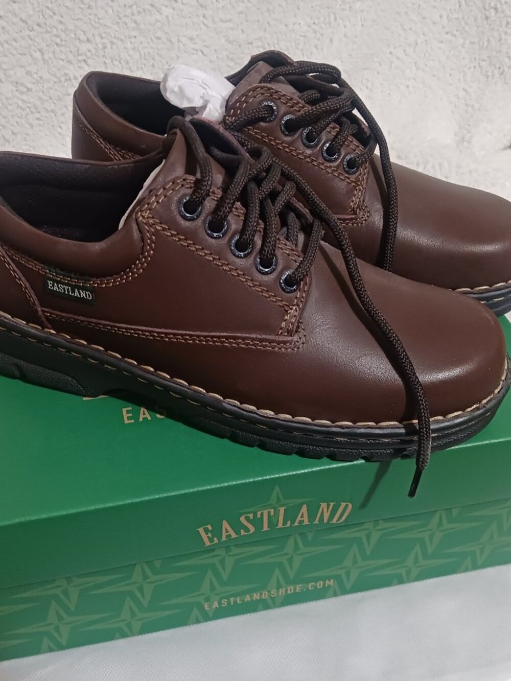 Eastland Plainview Women’s Size 8.5 NEW